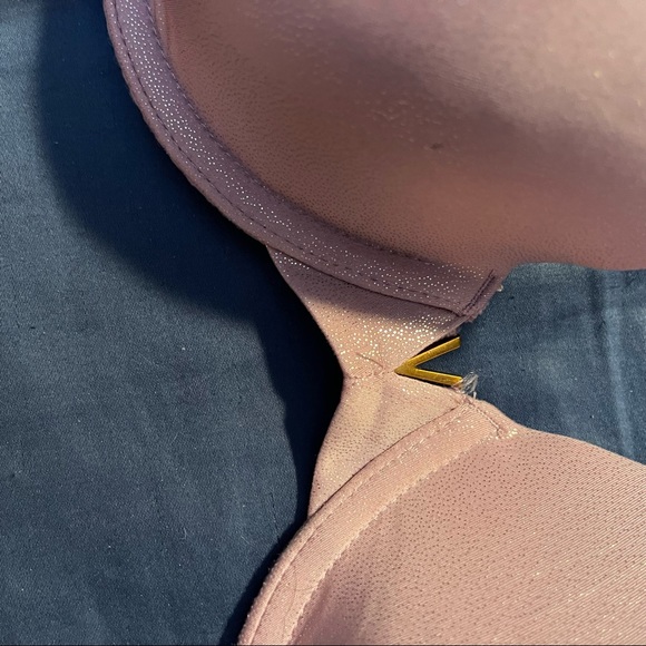 ✨Victoria’s Secret Lined Demi Bra - Pink Sparkle✨ - Picture 2 of 10